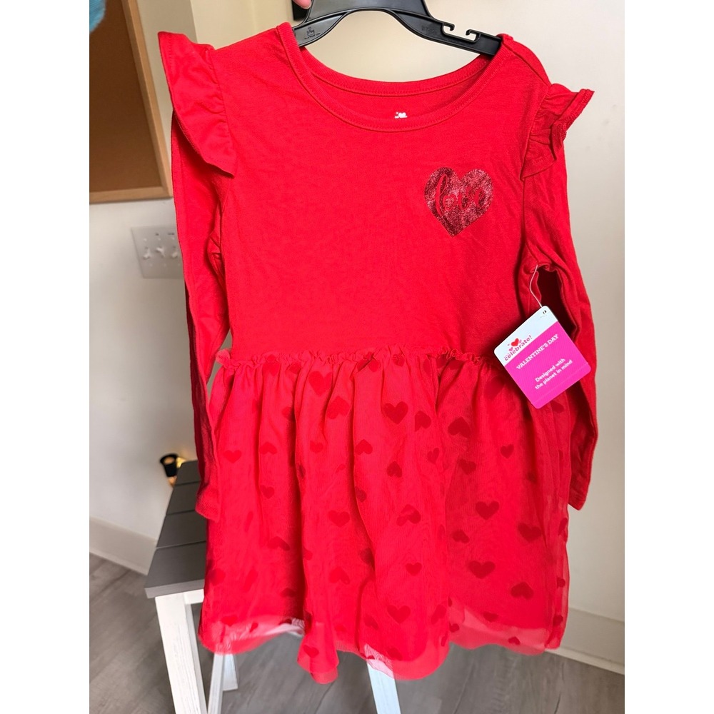 New with tags Girls Valentine's Day Dress 5t red love hearts